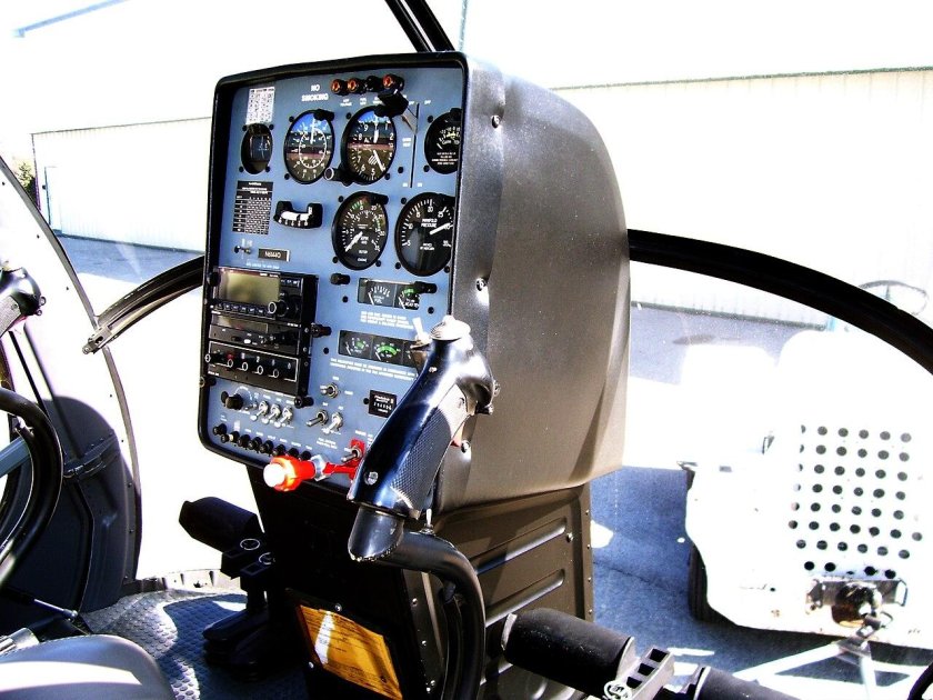 Вертолёт Schweizer 300cb