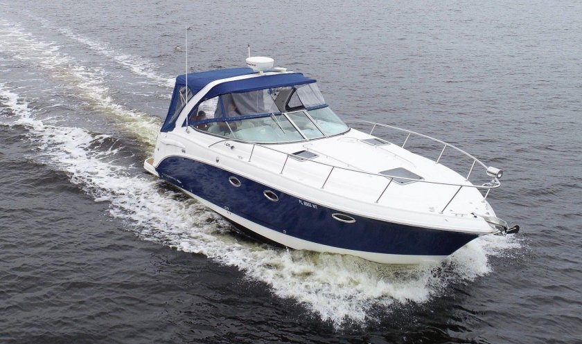 Катер Чапараль 330