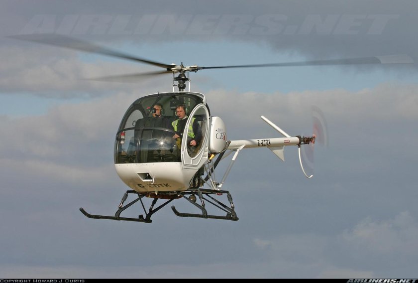 Вертолет Швейцер 300