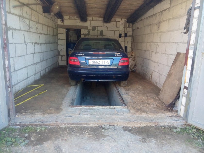 Яма в гараже