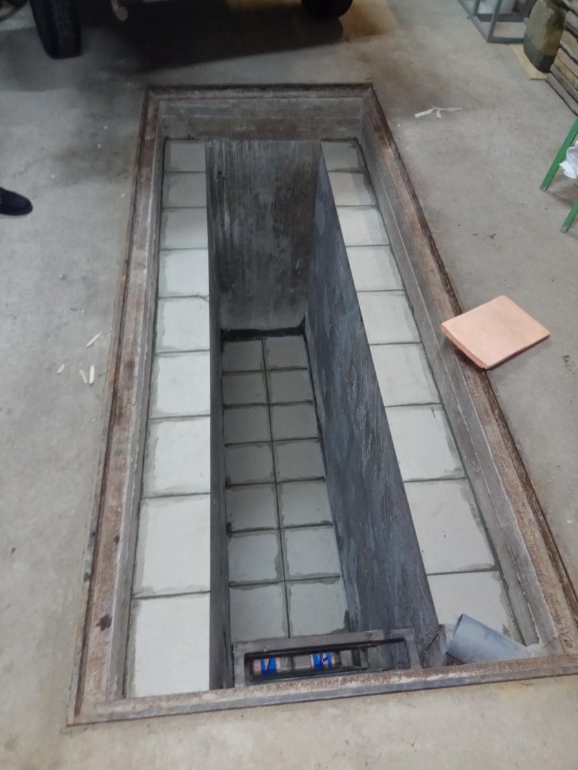 Смотровая яма для КАМАЗ 6520