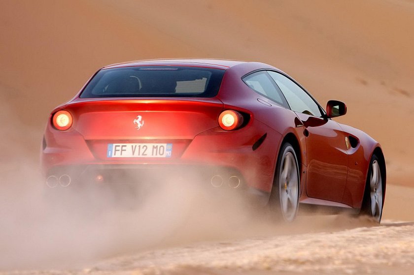 Феррари фф12