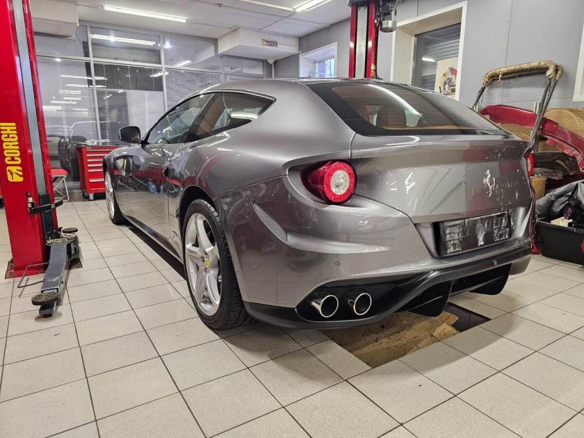Ferrari ff 2011 2016