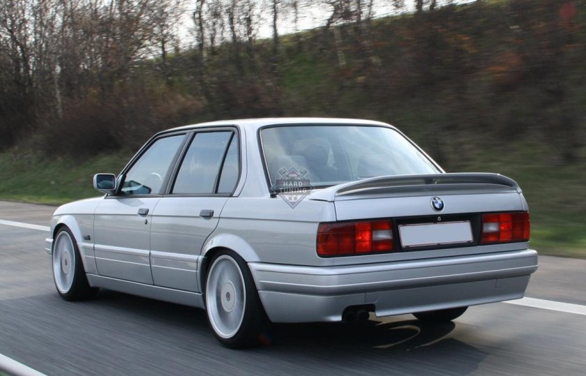 BMW e30 325i