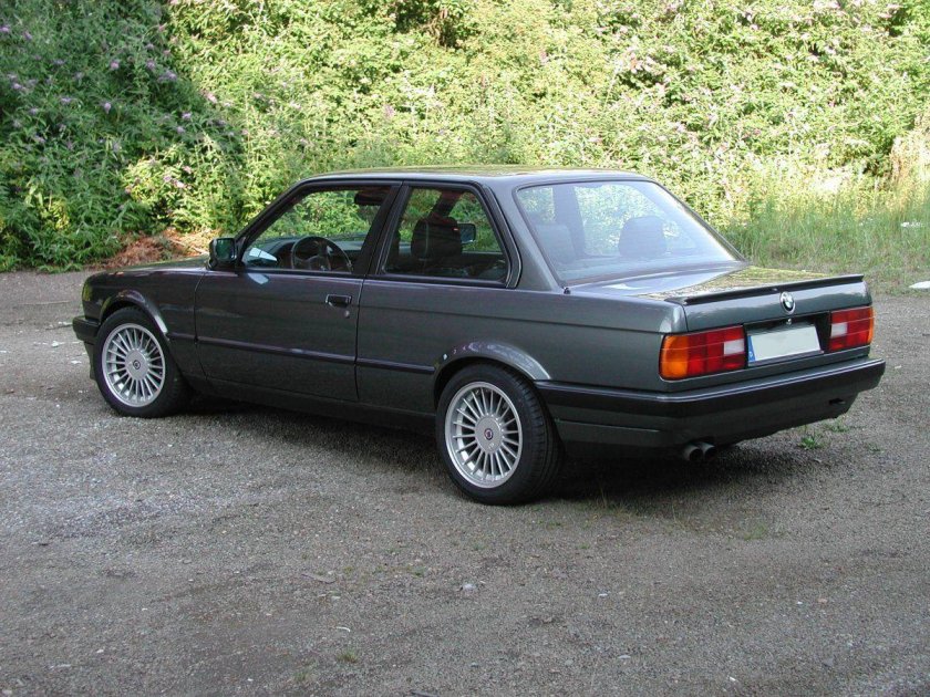 БМВ е30 купе Сток