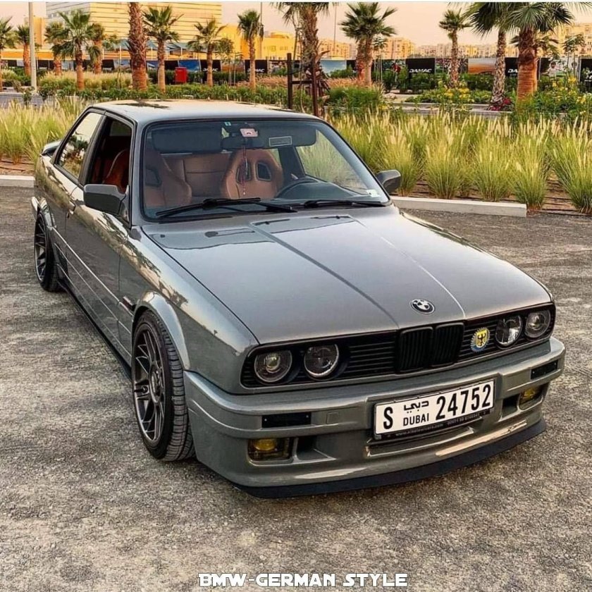 БМВ е30