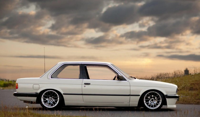 BMW e30 325i