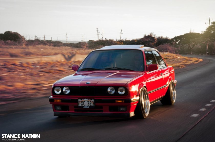 BMW e30 sedan