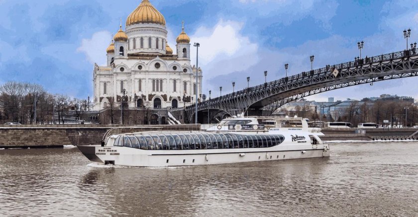 Яхта Рэдиссон Москва