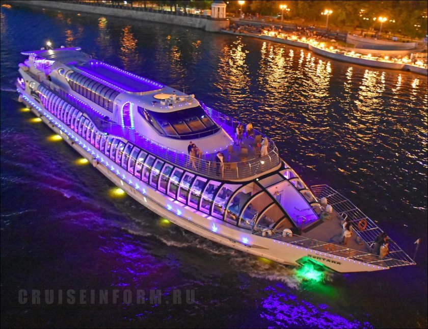 Яхта Монтана Рэдиссон