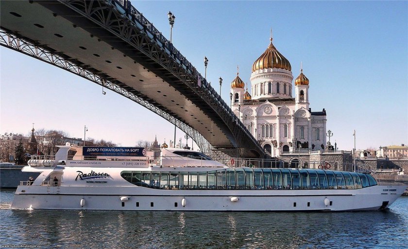 Теплоход Москва река Рэдиссон