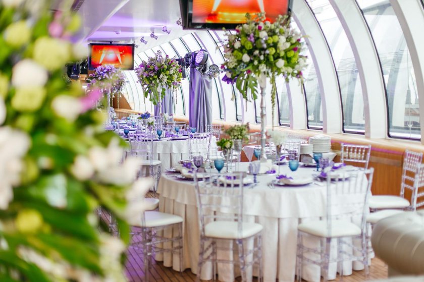 Яхта-ресторан Рэдиссон Ройал