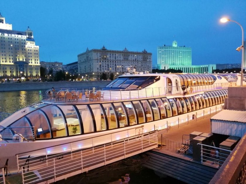 Яхта-ресторан Рэдиссон Ройал Москва