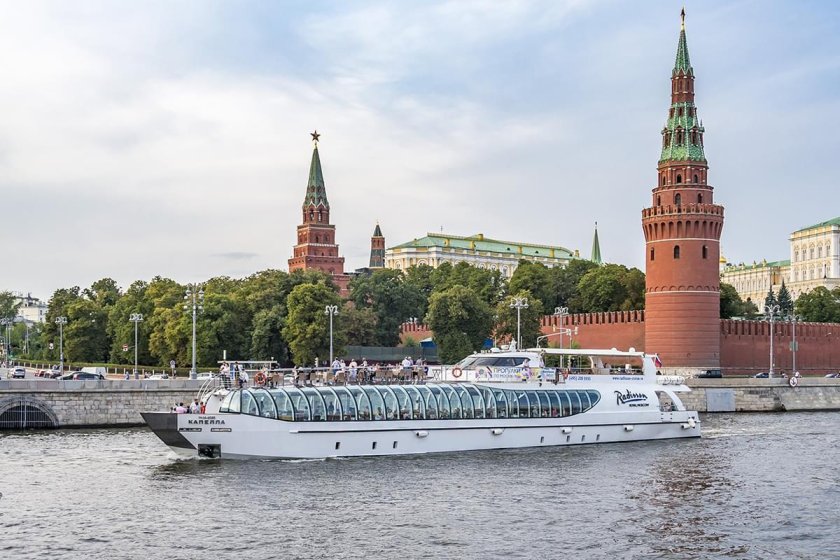 Теплоход Москва река Рэдиссон