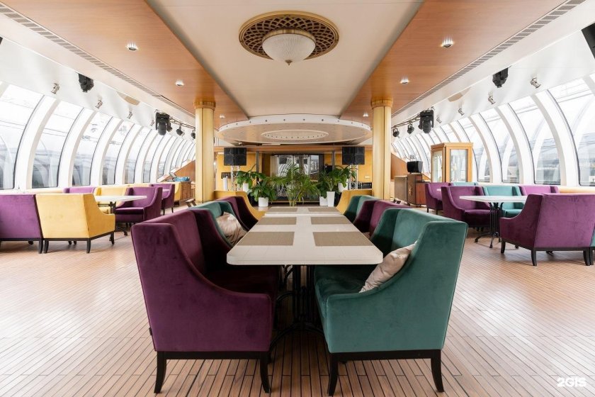 Яхта Монтана Рэдиссон