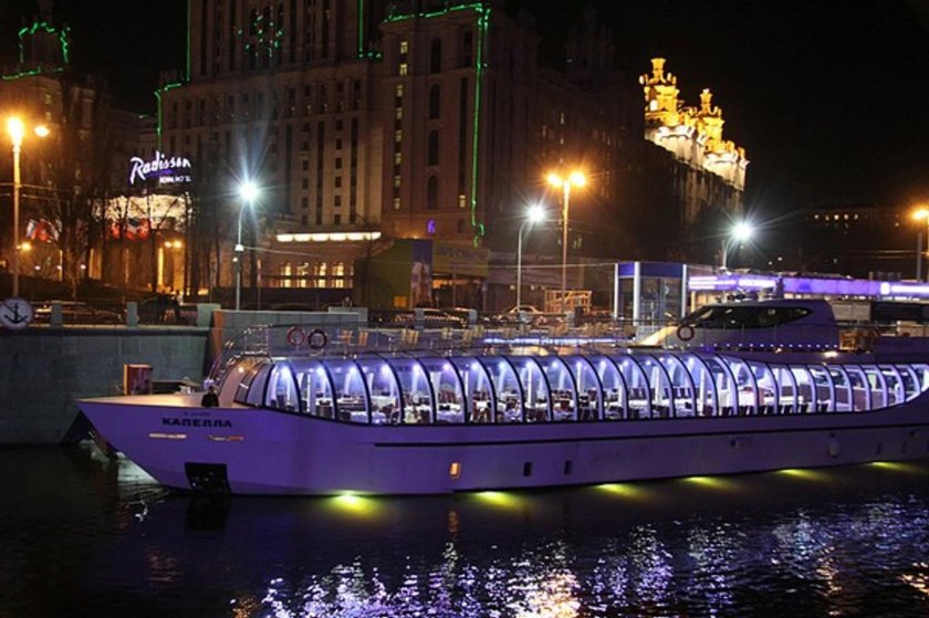 Теплоход Москва река Рэдиссон