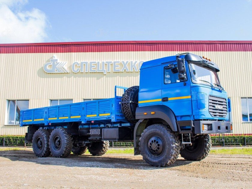 Урал 6370 бортовой