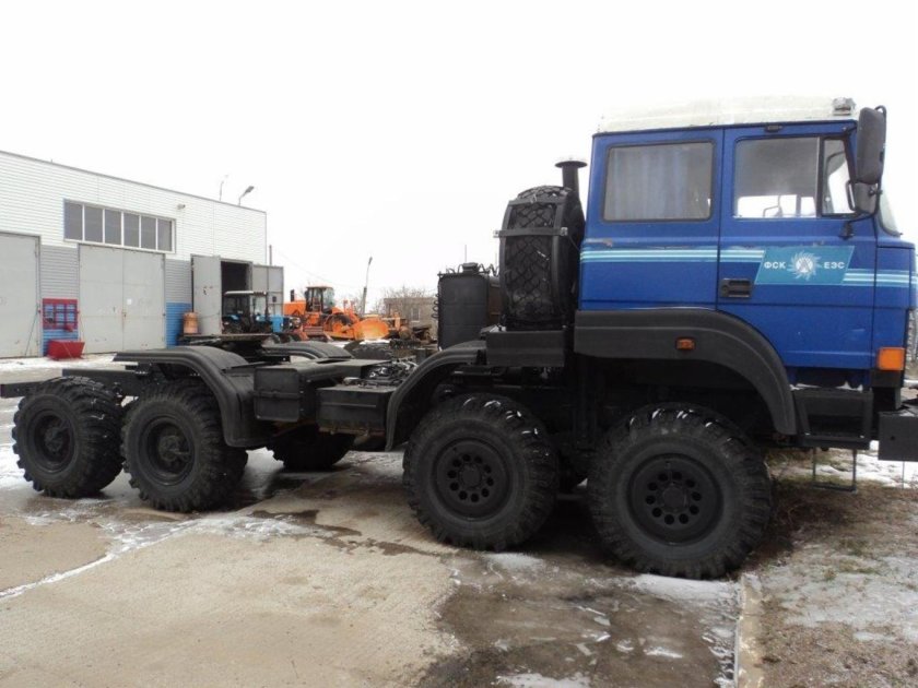 Седельный тягач Урал 542362-0111-74е5