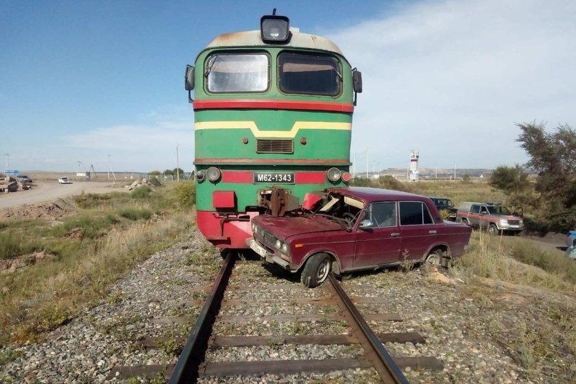 Железнодорожный переезд