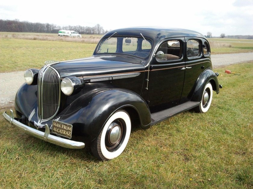 Plymouth 1938