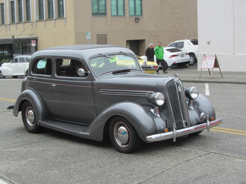 Plymouth 1936