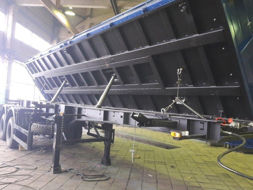 Полуприцеп самосвальный СЗАП-95151