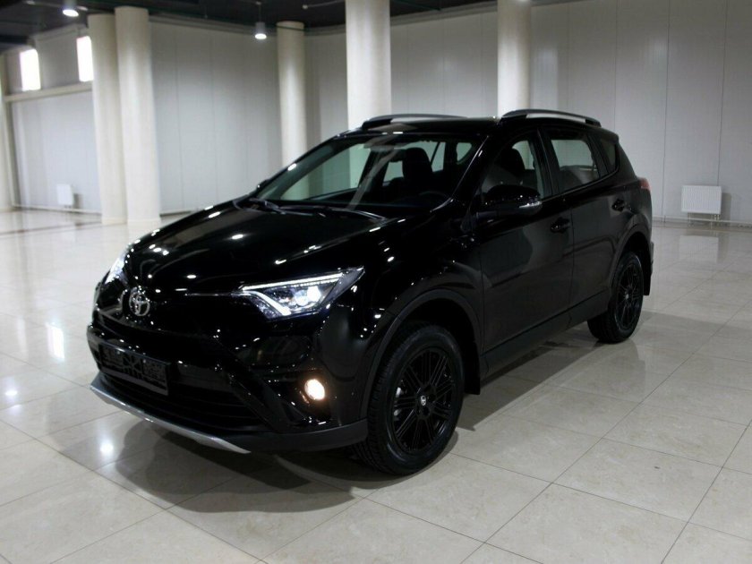 Toyota rav4 2018 черная