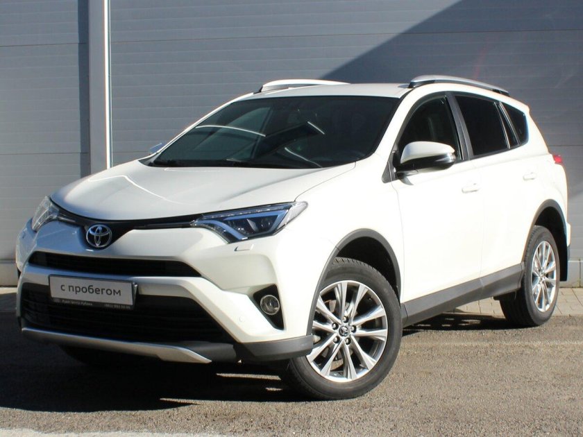 Тойота рав 4 2016г