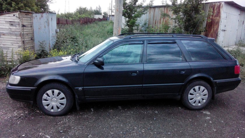 Ауди 100 Авант универсал