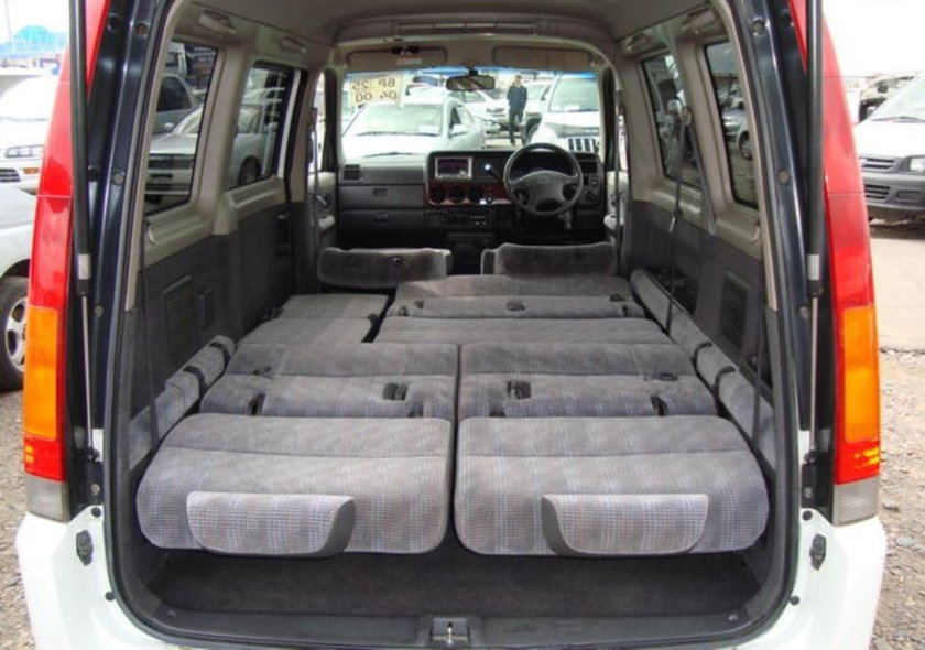 Минивэн Honda Stepwgn 2000