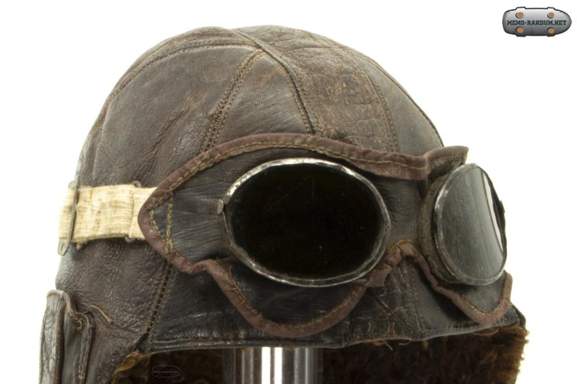 Fallout 4 желтый летный шлем