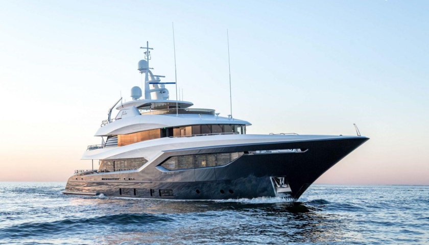 Яхта Viatoris 133 Conrad Superyacht