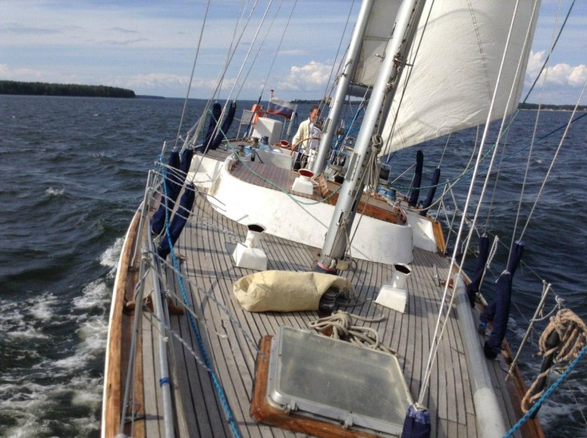 Конрад 30 парусная яхта