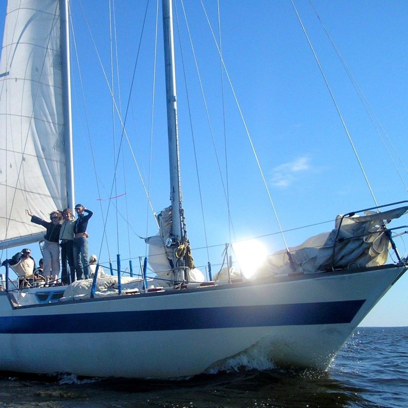 Яхта Конрад 46 Вега