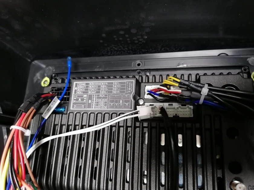 Магнитола Teyes cc3