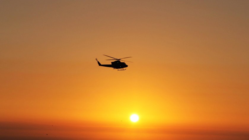 Вертолет в небе