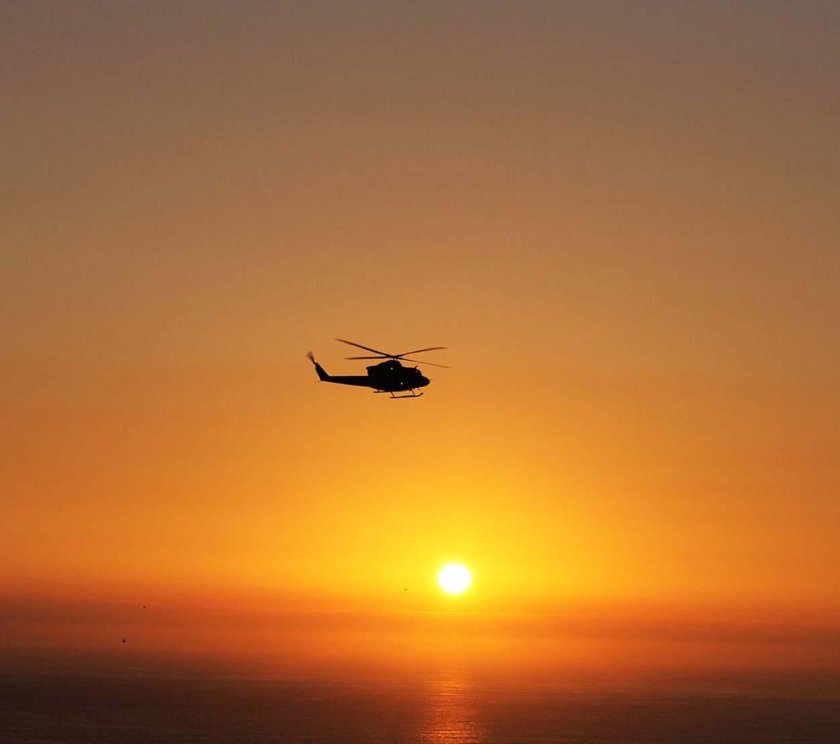 Вертолет в небе