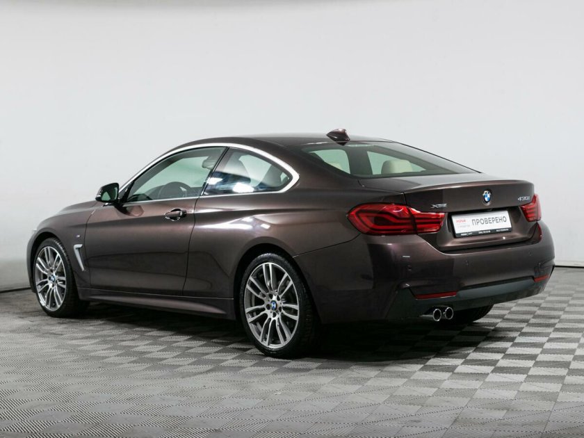 Коричневая бмв