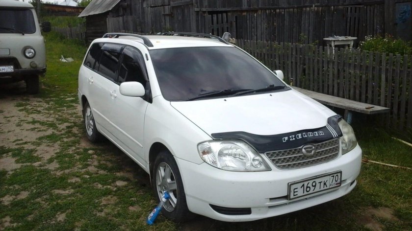 Toyota Corolla Fielder 2001