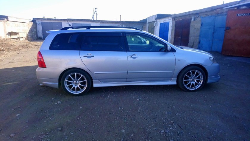 Toyota Corolla Fielder 121