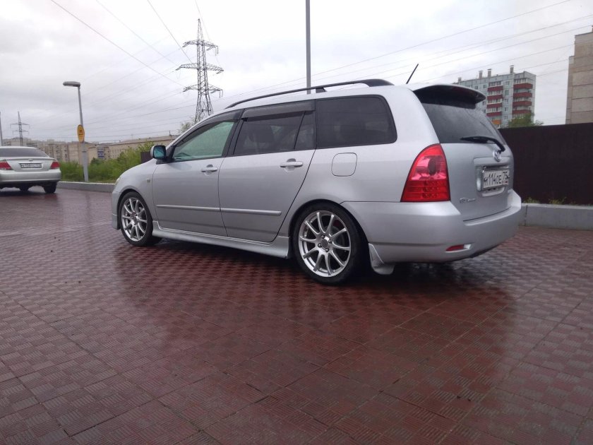 Toyota Fielder 120 кузов