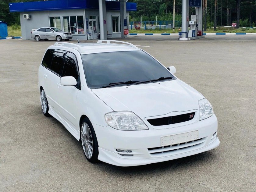 Toyota Corolla Fielder 121