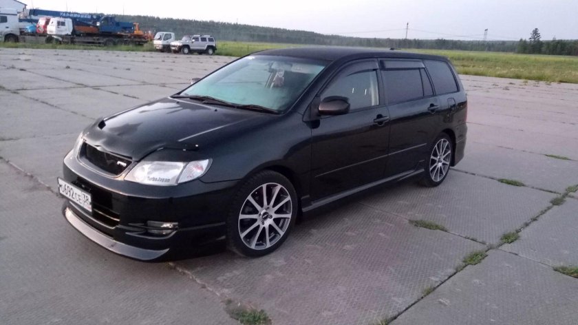 Toyota Corolla Fielder e120
