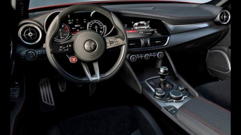 Alfa Romeo Giulia Interior
