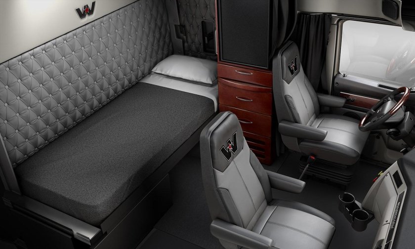 Western Star 5700xe кабина