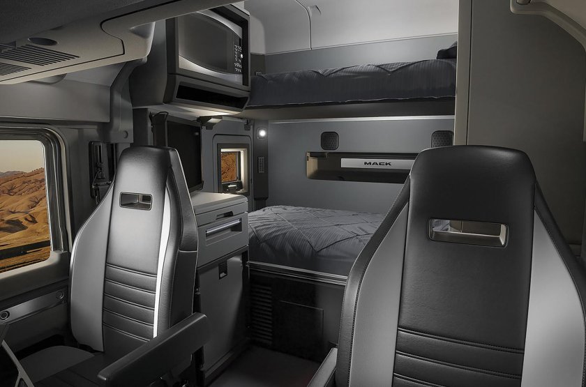 Американский тягач внутри