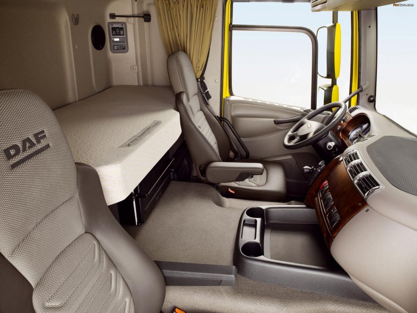 Грузовик DAF XF 105 салон