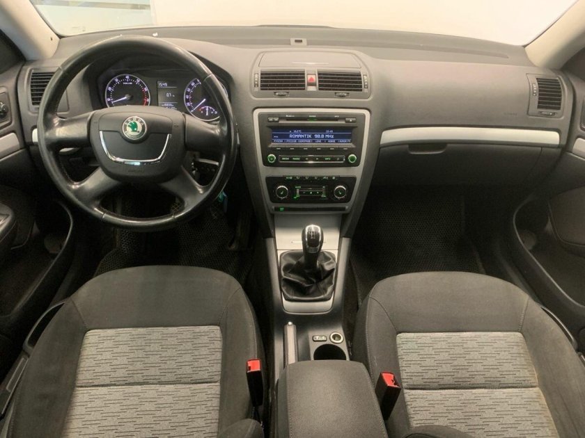 Skoda octavia a5 interior