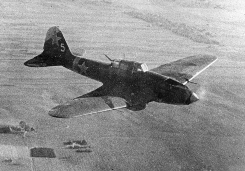 Самолёт ил-2 Штурмовик