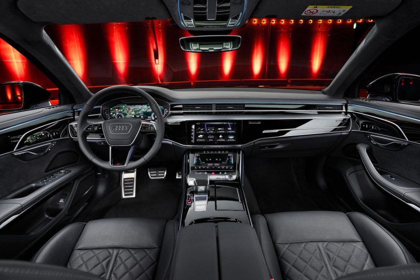 Новая Ауди а8 2022